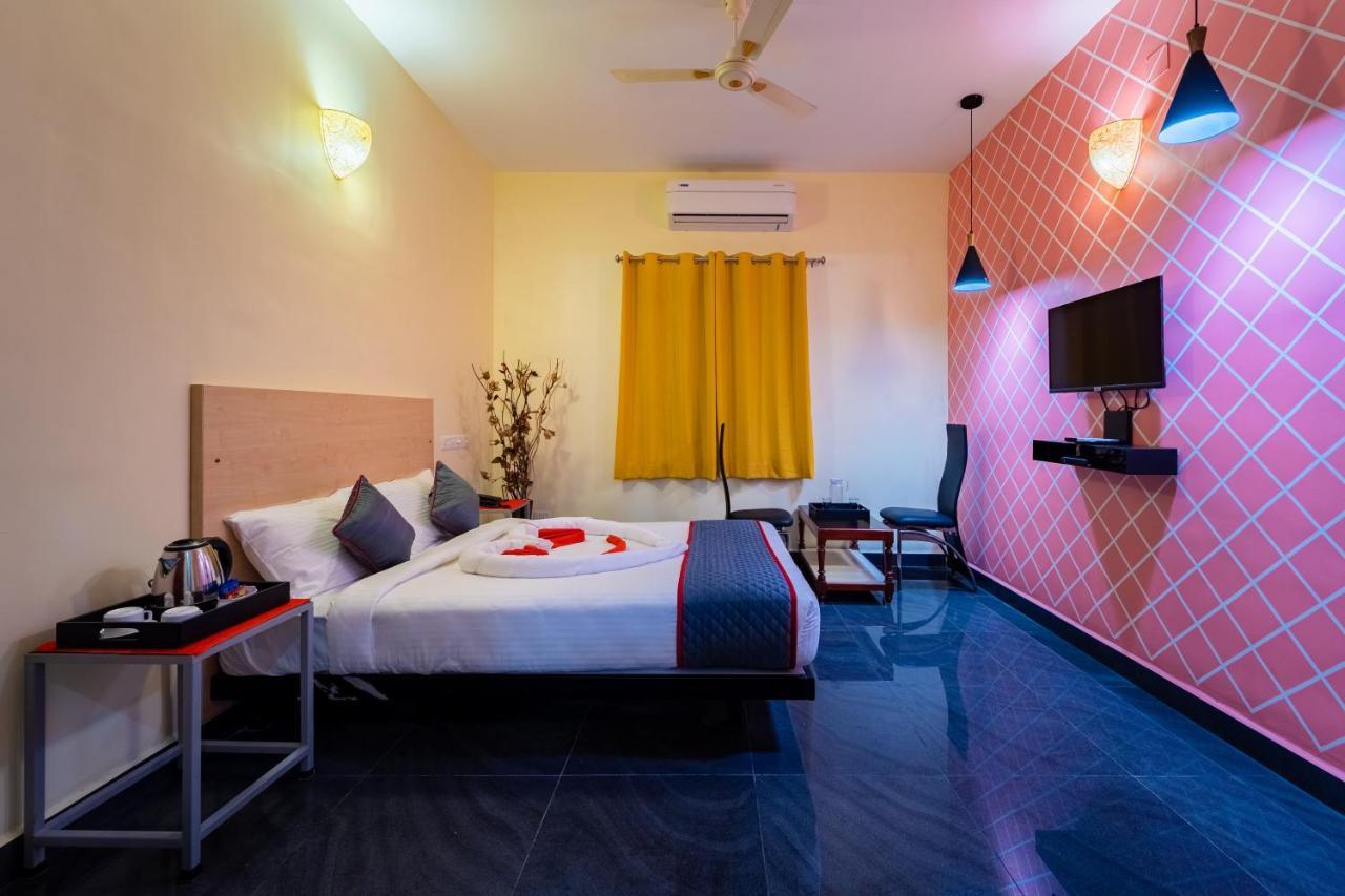 Sornalaxmi Residency Пондичерри Экстерьер фото