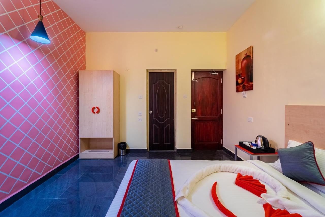 Sornalaxmi Residency Пондичерри Экстерьер фото