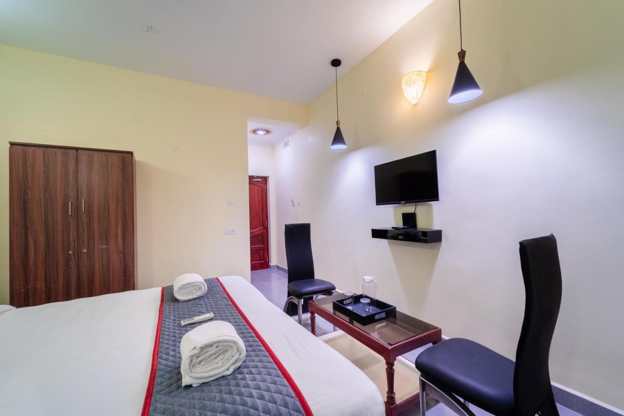 Sornalaxmi Residency Пондичерри Экстерьер фото