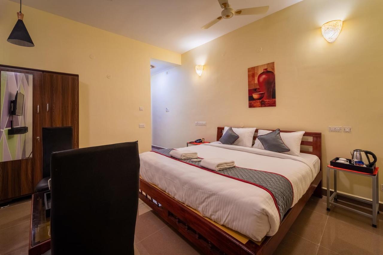 Sornalaxmi Residency Пондичерри Экстерьер фото